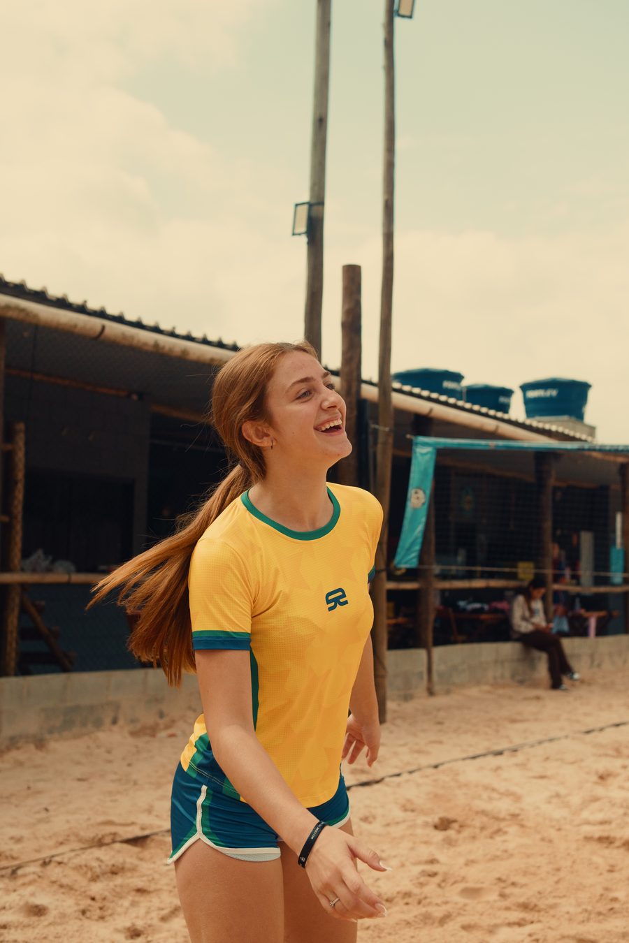 Manu Kerchner, atleta de futevôlei do Team Sena
